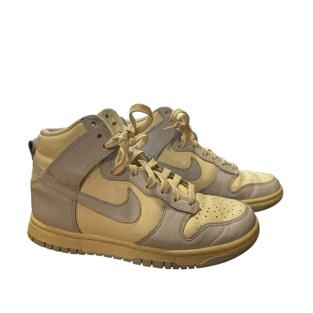 Nike Dunk High 'Football Grey' High-Top Sneakers in White and Gray